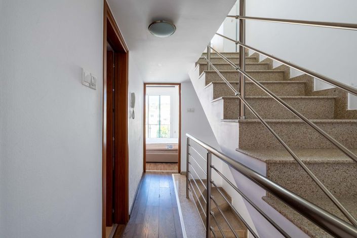 Image No.14-3 Bed House for sale