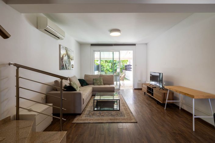 Image No.2-3 Bed House for sale