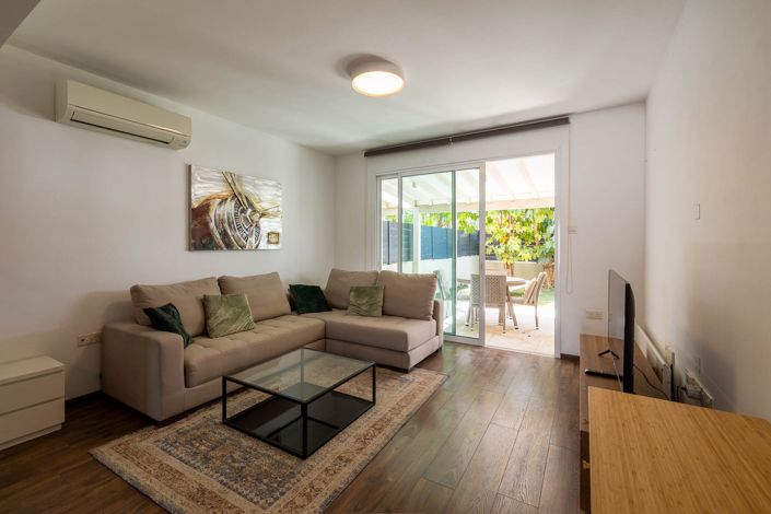 Image No.3-3 Bed House for sale