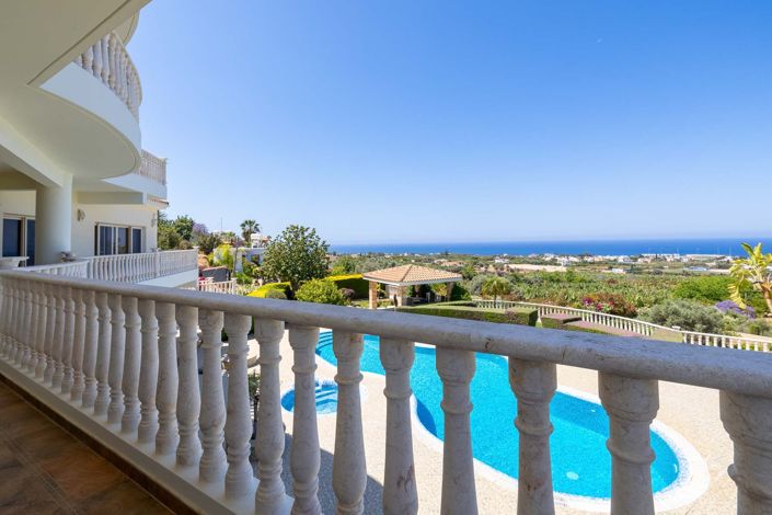 Image No.12-5 Bed House for sale