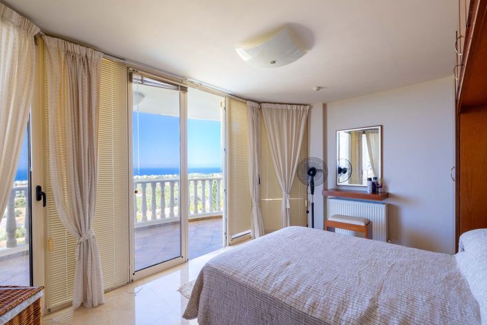 Image No.14-5 Bed House for sale