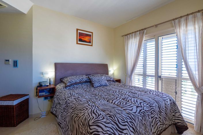 Image No.19-5 Bed House for sale