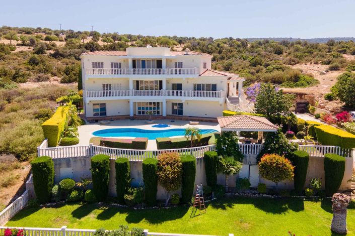 Image No.2-5 Bed House for sale