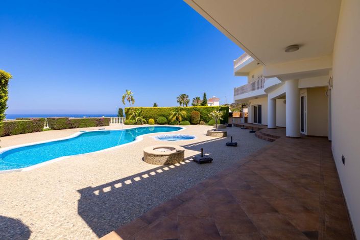 Image No.24-5 Bed House for sale