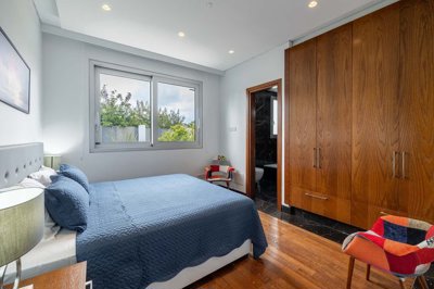 85c996c6-8af4-4eeb-8f79-c82c7a4d3cf9