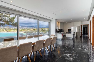 58fb3d6d-40dd-4934-a0ca-692dd1f2ab44