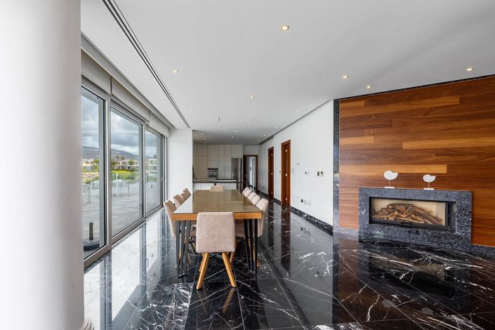 Image No.4-7 Bed Villa for sale