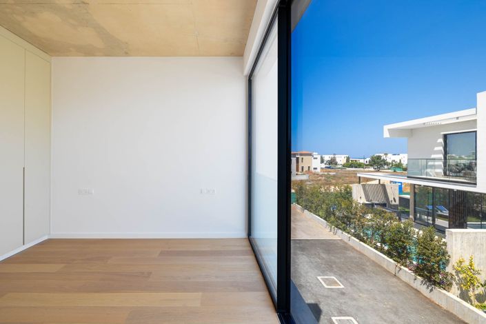 Image No.20-2 Bed House for sale