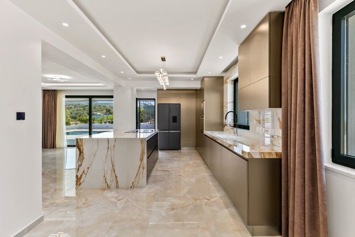 Image No.20-5 Bed Villa for sale