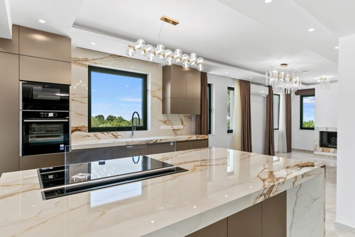 Image No.21-5 Bed Villa for sale