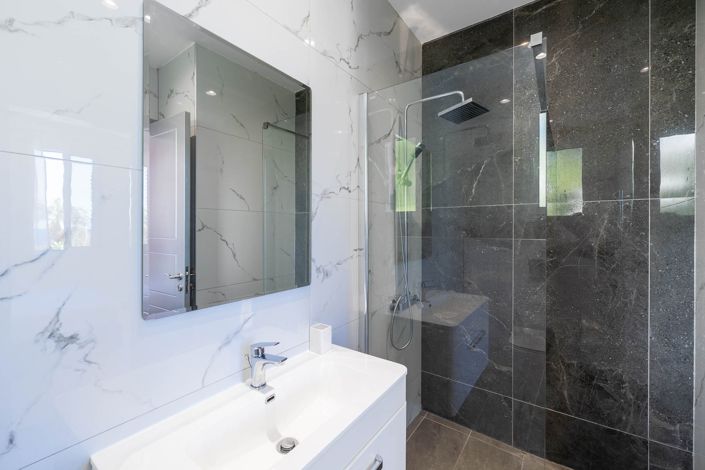 Image No.16-4 Bed House for sale