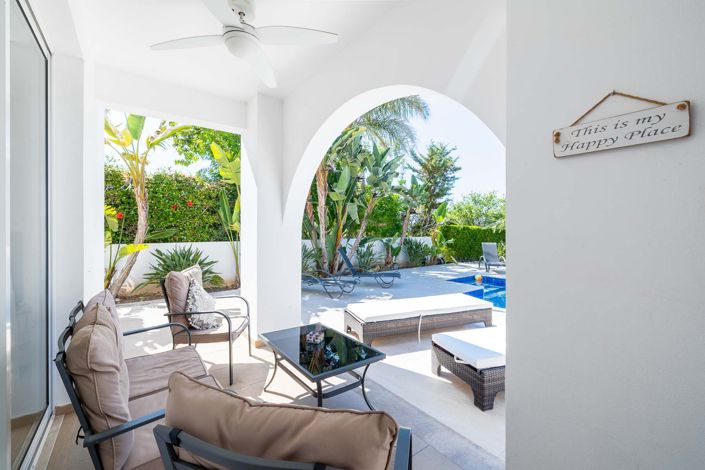 Image No.18-4 Bed House for sale