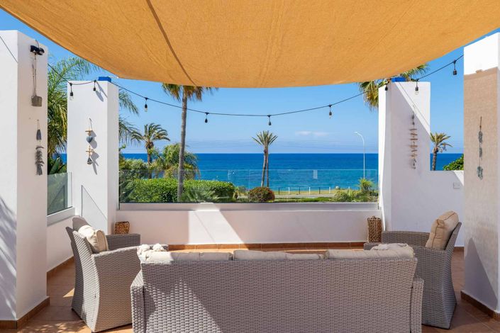 Image No.2-4 Bed House for sale