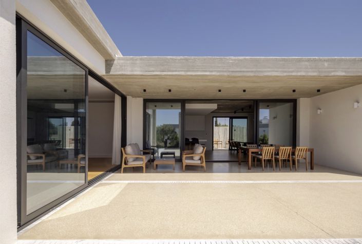 Image No.12-4 Bed House for sale