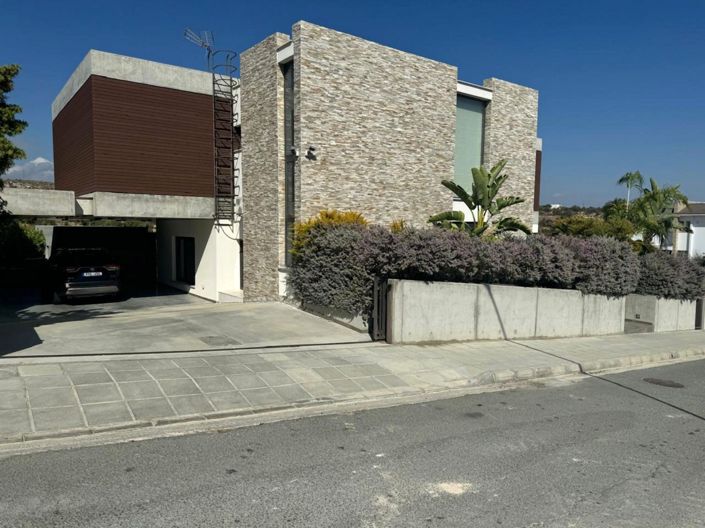 Image No.23-4 Bed House for sale