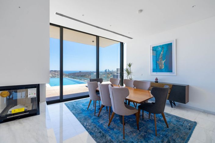 Image No.2-Maison de 5 chambres à vendre à Limassol