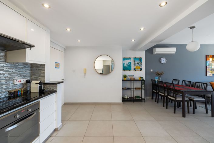 Image No.8-3 Bed Apartment for sale