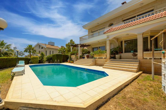 Image No.27-5 Bed House for sale