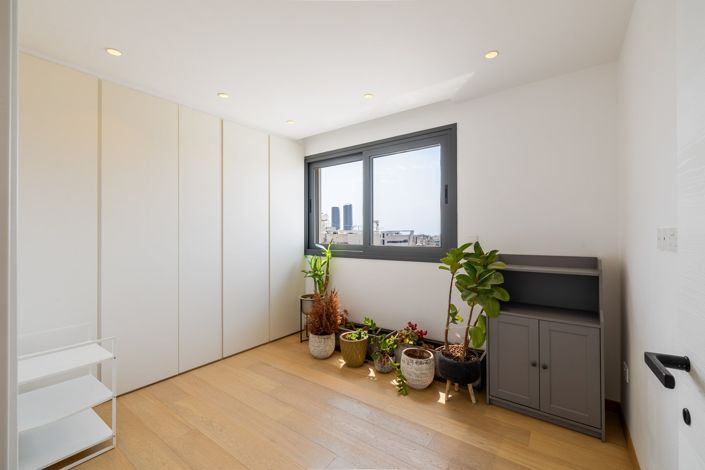 Image No.14-3 Bed Penthouse for sale