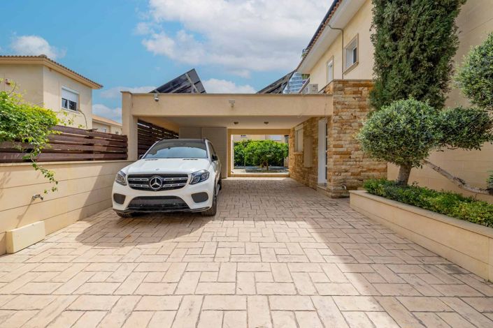 Image No.29-7 Bed Villa for sale