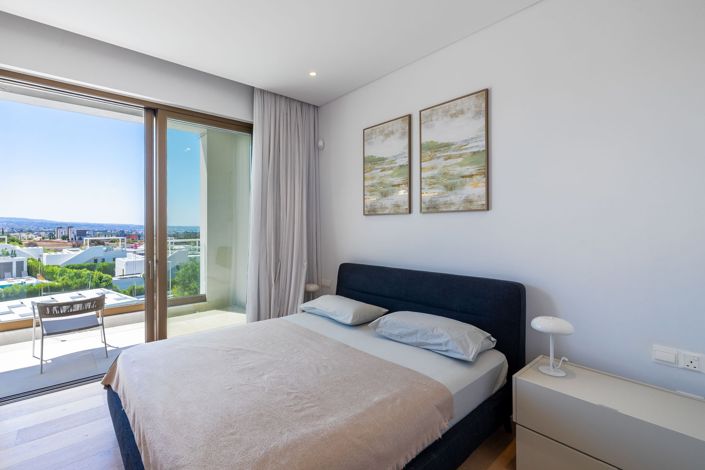 Image No.10-4 Bed House for sale