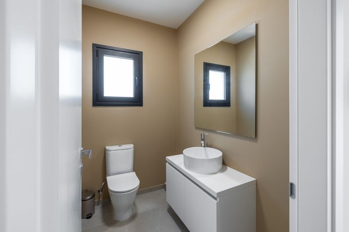 Image No.16-2 Bed Apartment for sale