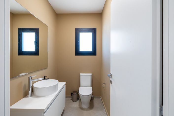 Image No.16-2 Bed Apartment for sale