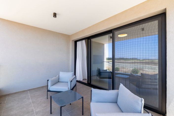 Image No.19-2 Bed Apartment for sale