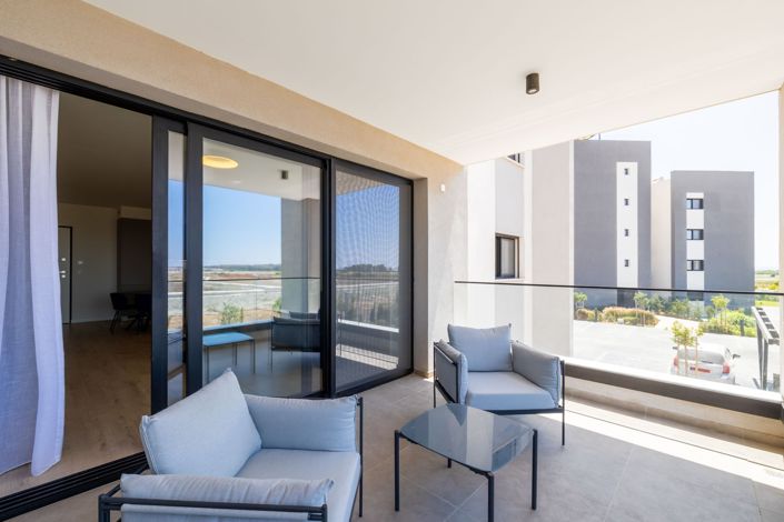 Image No.20-2 Bed Apartment for sale