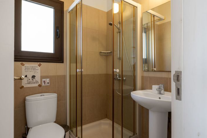 Image No.11-4 Bed House for sale