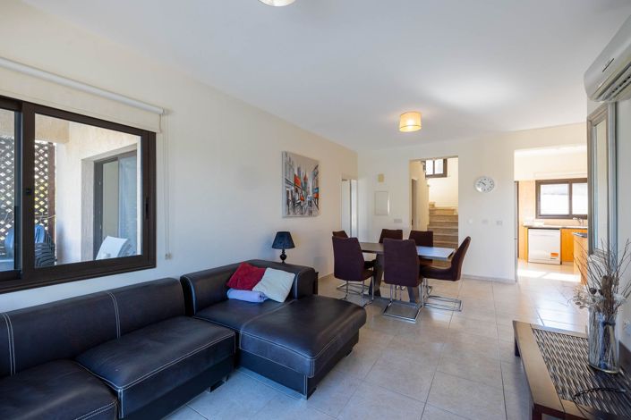 Image No.6-4 Bed House for sale