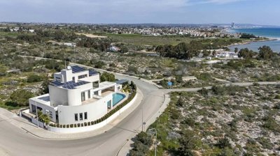 1 - Liopetri, House