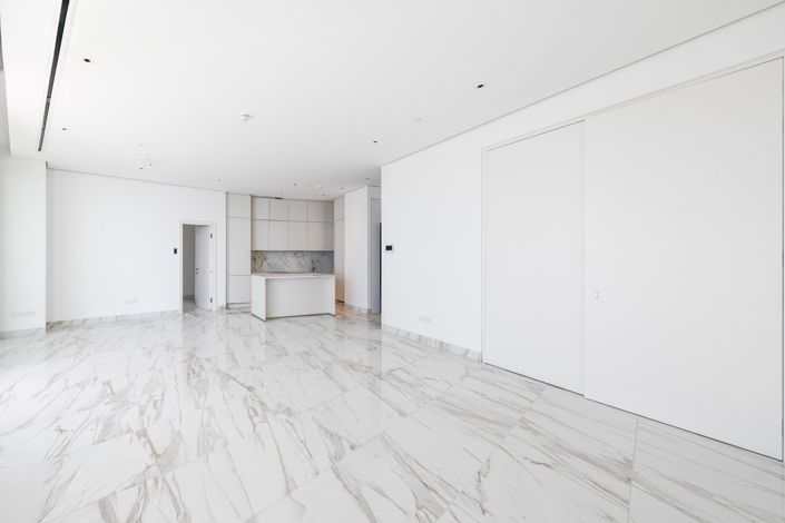 Image No.15-3 Bed Apartment for sale