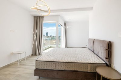 8595f939-94d8-4d66-b893-446fd07d2a73