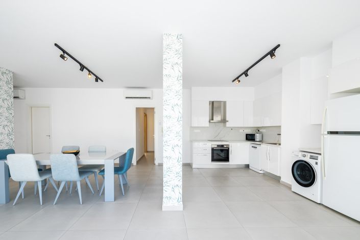 Image No.4-4 Bed Penthouse for sale