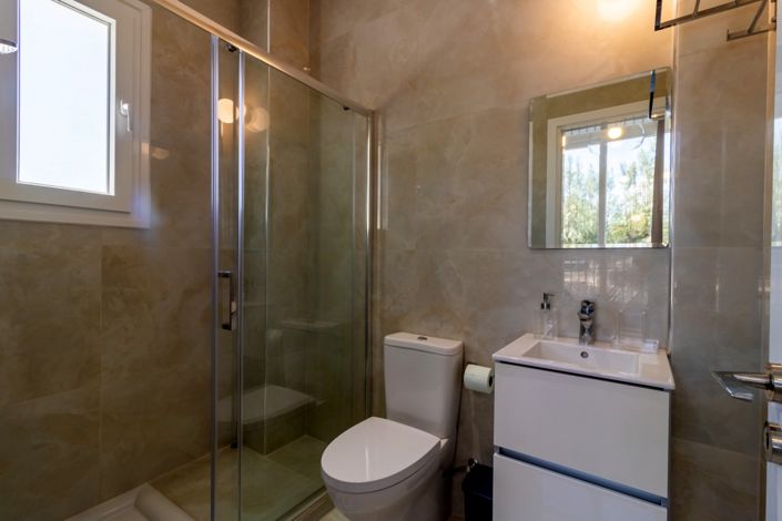 Image No.19-2 Bed Apartment for sale