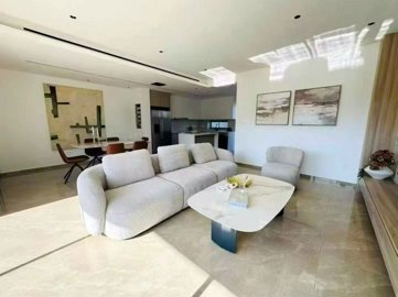 26dd3d48-911e-439d-bdd4-fc8b68230bd1