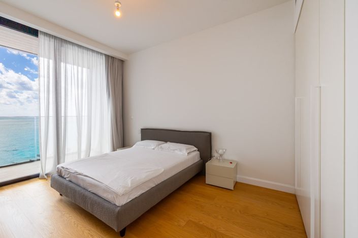 Image No.15-3 Bed Apartment for sale