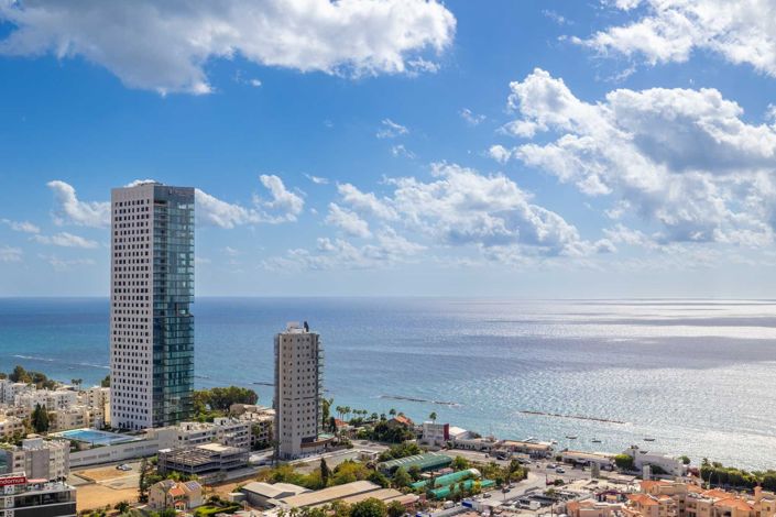 Image No.21-3 Bed Apartment for sale