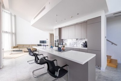 8174829f-a67d-48a6-b69c-2976b47e376a