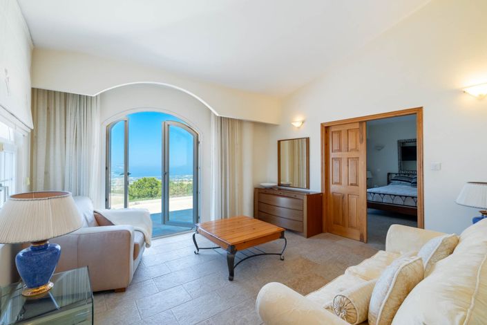 Image No.16-6 Bed House for sale