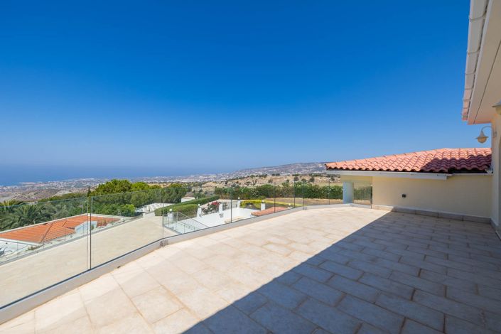 Image No.28-6 Bed House for sale