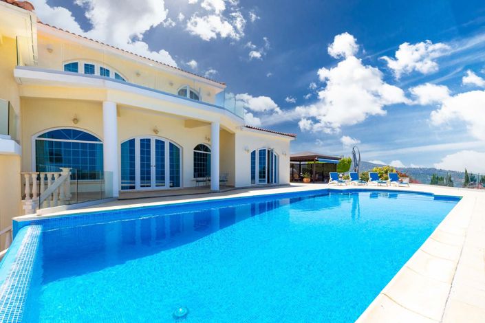 Image No.3-6 Bed House for sale