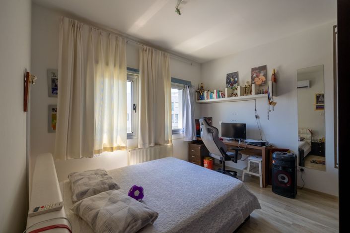 Image No.14-3 Bed House for sale