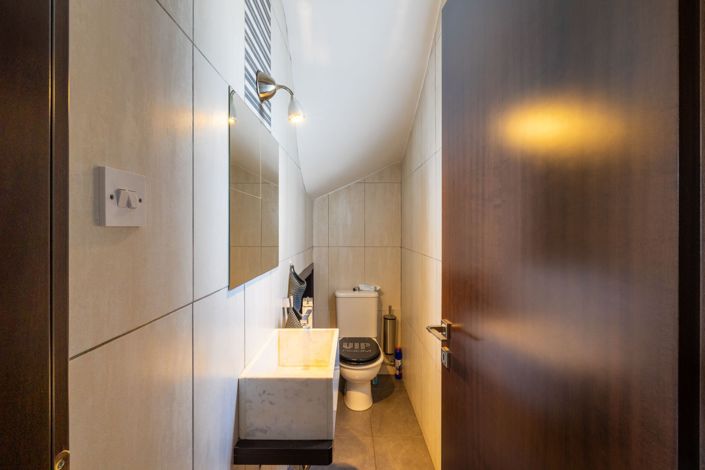 Image No.15-3 Bed House for sale