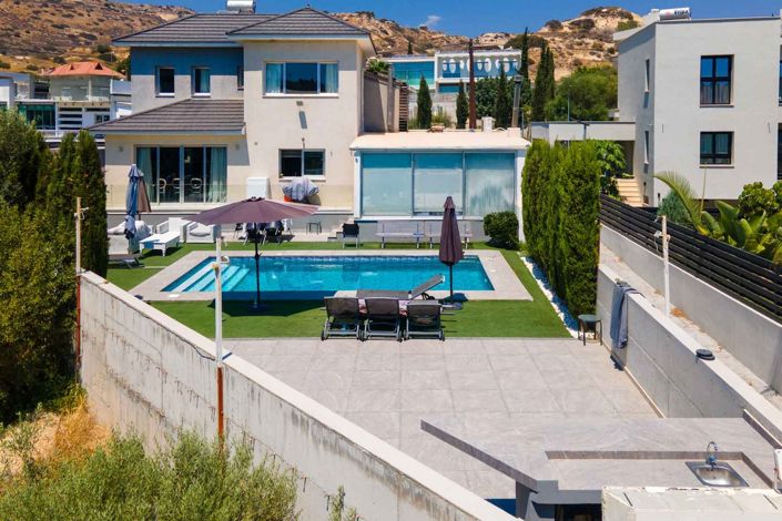 Image No.24-3 Bed House for sale