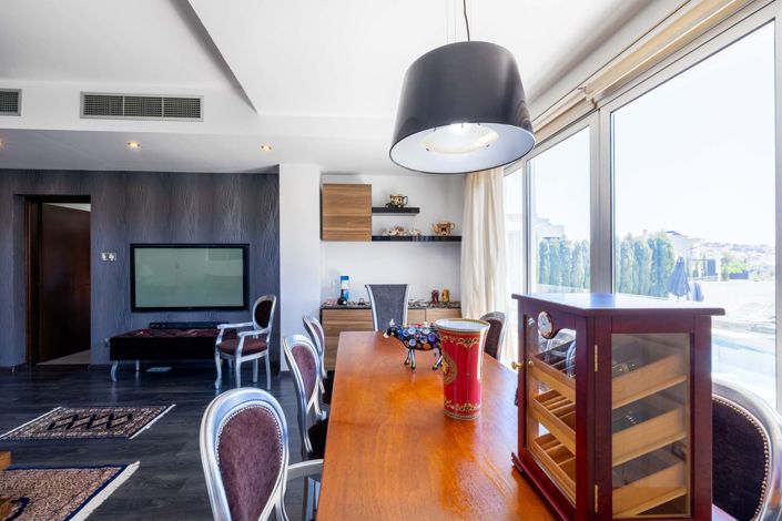 Image No.6-3 Bed House for sale