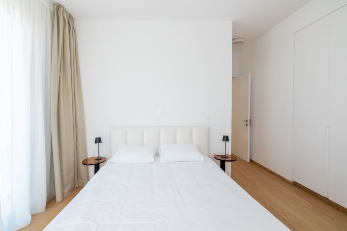 Image No.18-3 Bed House for sale