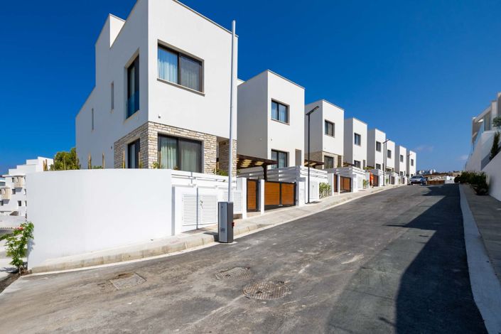 Image No.30-3 Bed House for sale