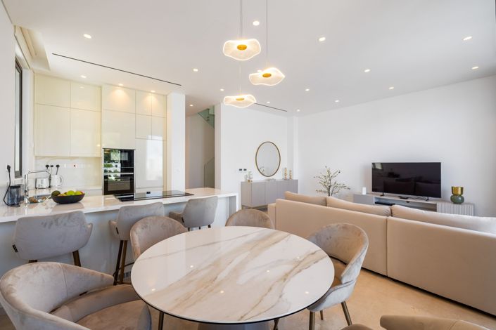 Image No.6-3 Bed House for sale